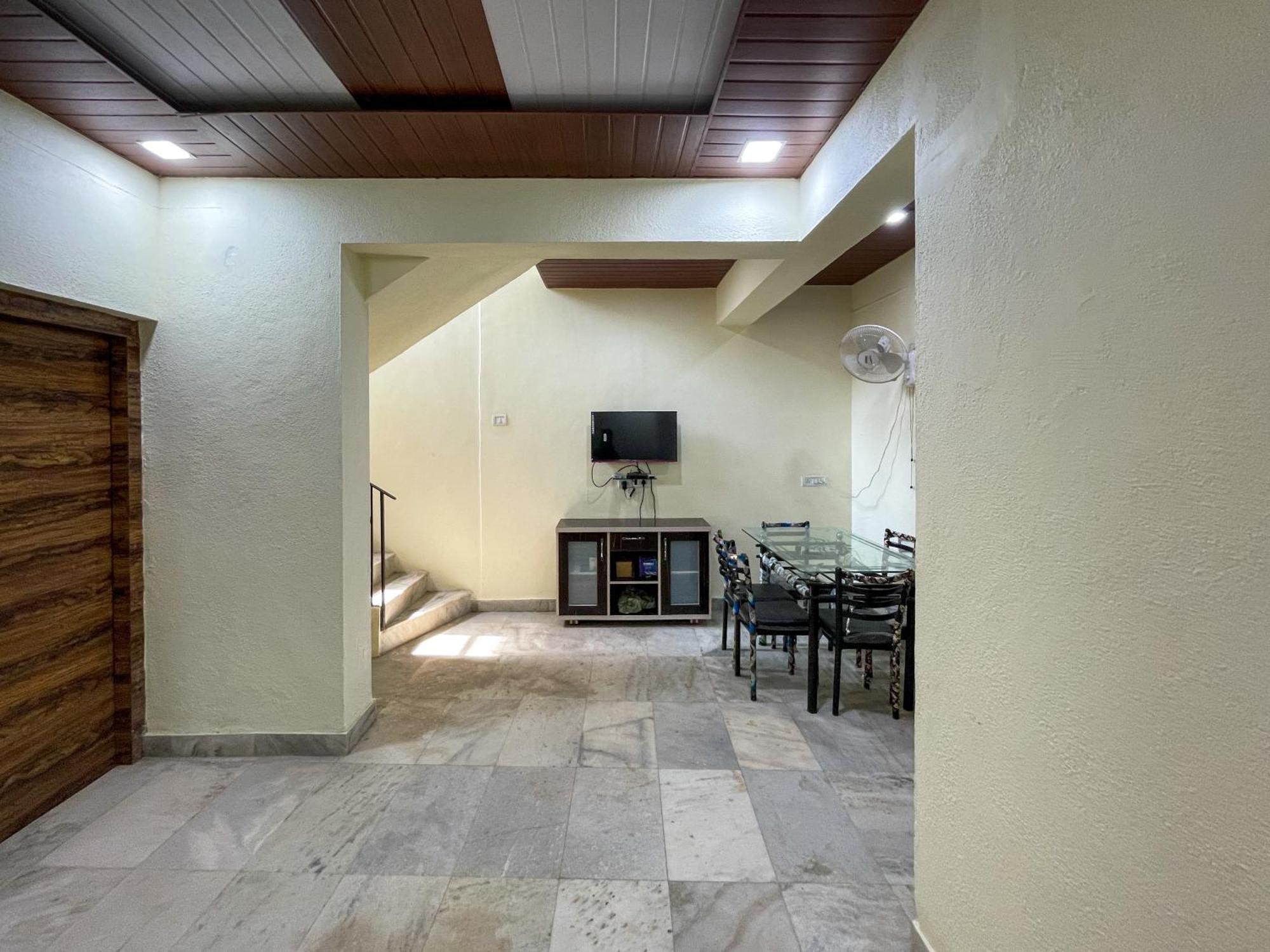 Zars Villa, Lonavala Exterior photo